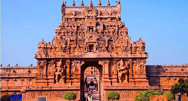 brihadeeswarar temple in thanjavur