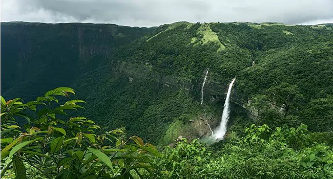 cherrapunji tour