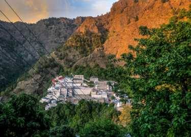 Kashmir Tour  With Vaishno Devi 7D/6N