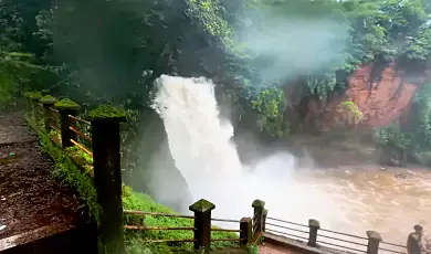 arvalem waterfalls goa