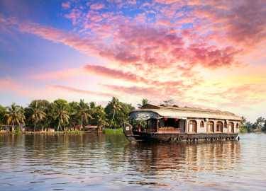 Hidden Gems of Alleppey in 2 Days & 1 Night 