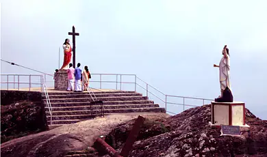 kurisumala ashram in vagamon