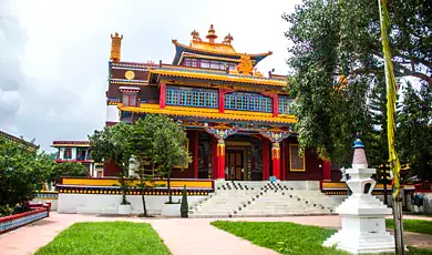 menri monastery in solan