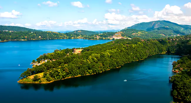 umiam lake view point